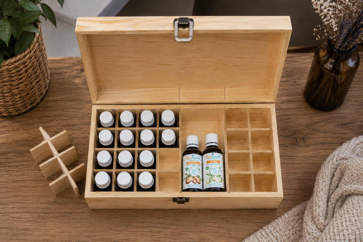 Coffret pour huiles essentielles en bois gravé 24 flacons | Rangement élégant